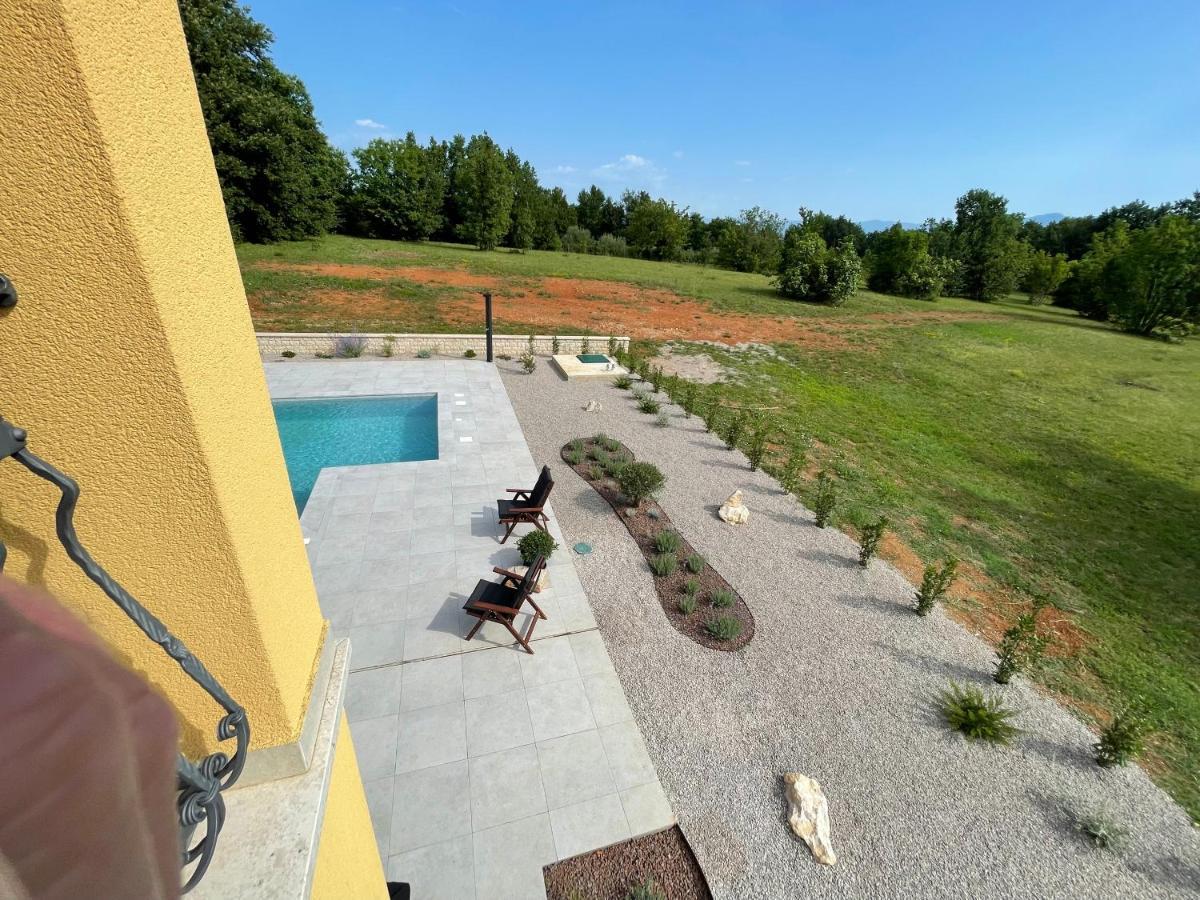 Villa Berto Nedeščina Eksteriør bilde