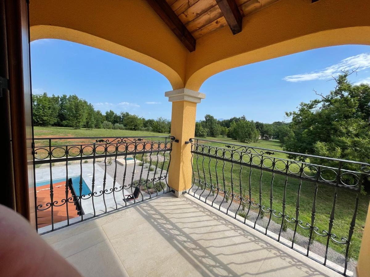 Villa Berto Nedeščina Eksteriør bilde