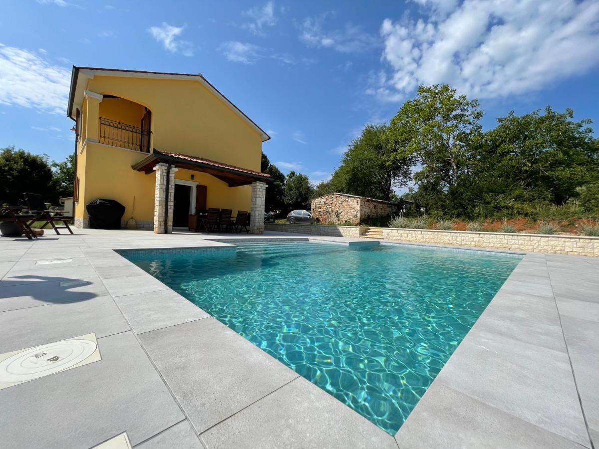 Villa Berto Nedeščina Eksteriør bilde