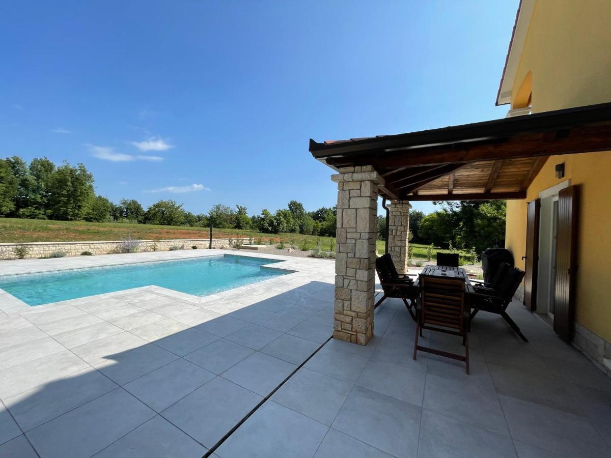 Villa Berto Nedeščina Eksteriør bilde