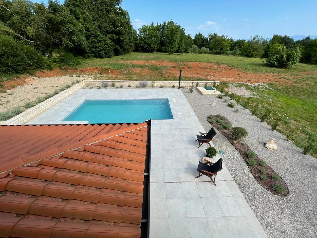 Villa Berto Nedeščina Eksteriør bilde