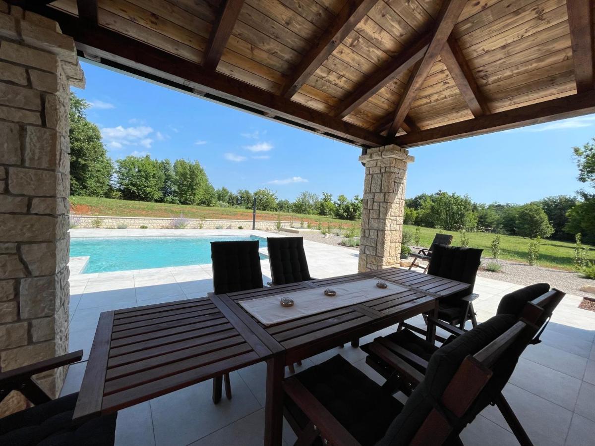 Villa Berto Nedeščina Eksteriør bilde