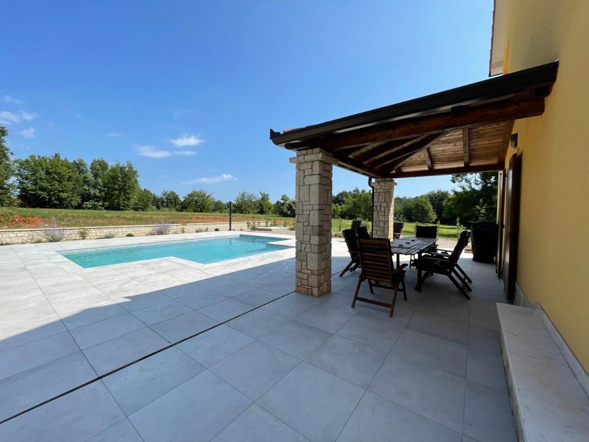 Villa Berto Nedeščina Eksteriør bilde