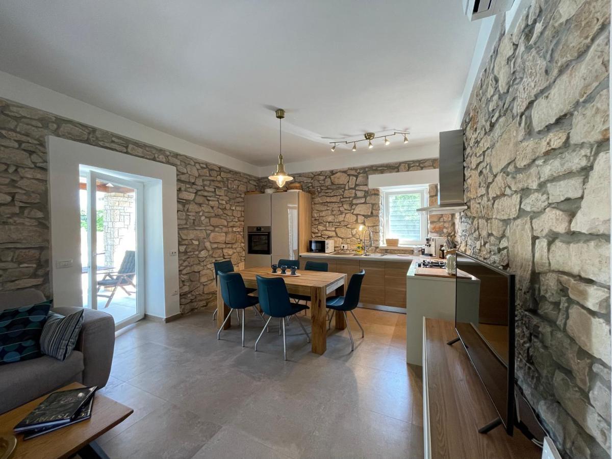 Villa Berto Nedeščina Eksteriør bilde
